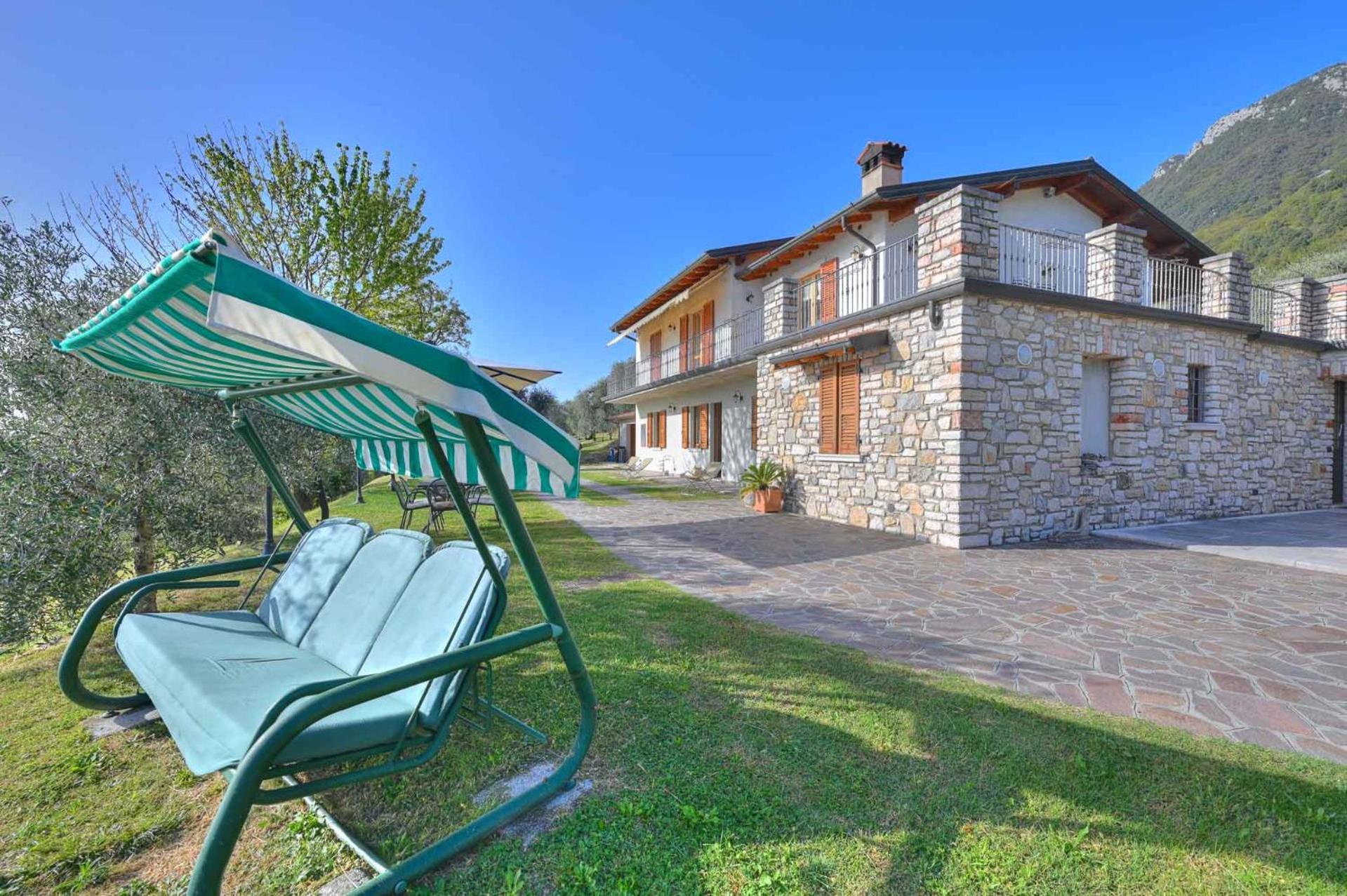 Agriturismo L'Uliveto Gargnano Luaran gambar
